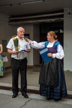 OBČINSKO PRIZNANJE ZA DVA DIRIGENTA, HIŠNIKA, MEDICINSKO SESTRO, ZGODOVINARJA IN PEVSKI ZBOR 15